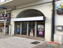 annonce location local commerce canet en roussillon 66140