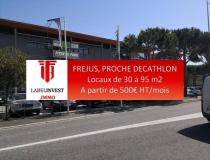 annonce location local commerce frejus 83600