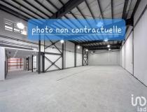 annonce location local commerce freneuse 78840