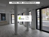 annonce location local commerce rochefort 17300