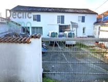 vente immeuble St Jean D'Angely - 676542:1