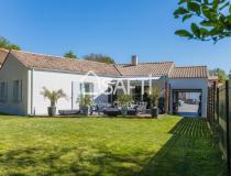 Vente maison La Roche Sur Yon 85000 [1/35631314]