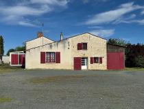 Vente maison St Jean De Beugne 85210 [1/35577398]