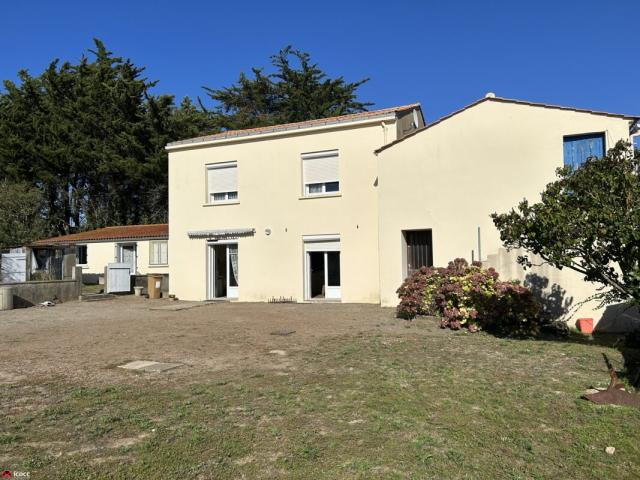 annonce vente maison st michel en l herm 85580