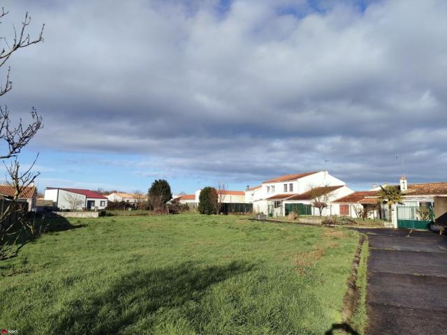 annonce vente terrain chasnais 85400